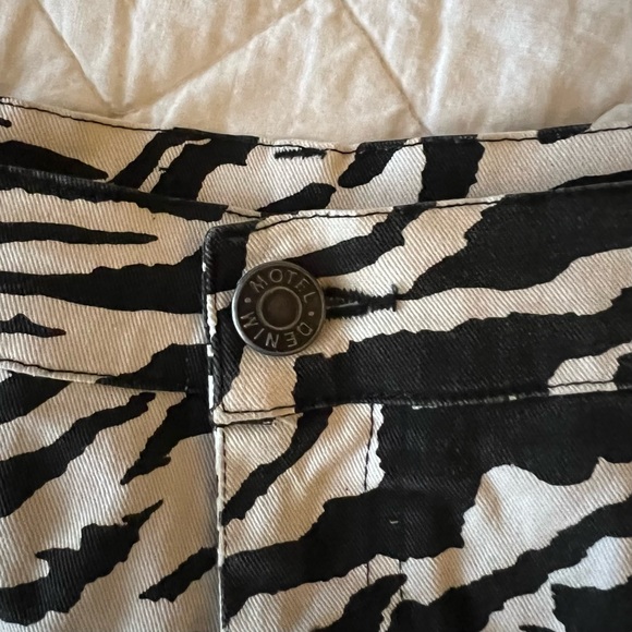 90s Zebra Pants - Picture 3 of 4